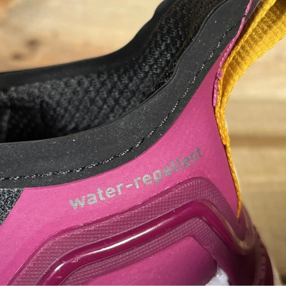 NEW Women’s Sizing - Adidas UltraBoost Cold.RDY “Black Power Berry” Shoes Q46489 - Picture 10 of 11